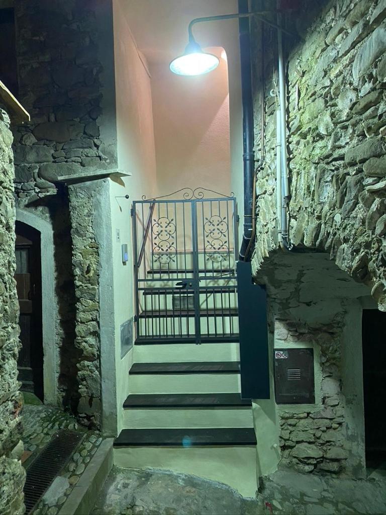 Vicolo Rosso 2 Villa Dolceacqua Bagian luar foto