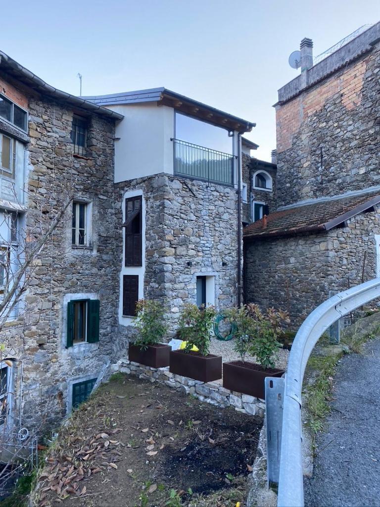 Vicolo Rosso 2 Villa Dolceacqua Bagian luar foto